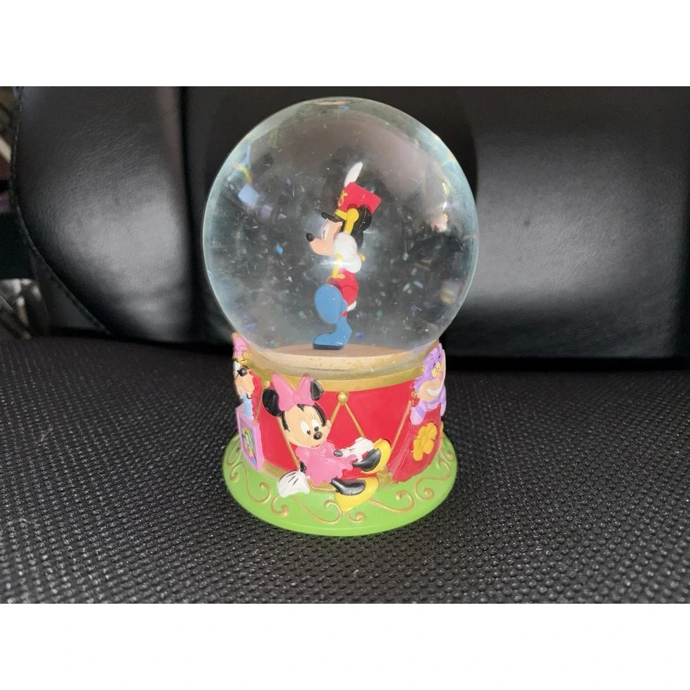 The Disney Store MICKEY‎ MOUSE BAND LEADER SNOWGLOBE Figurine